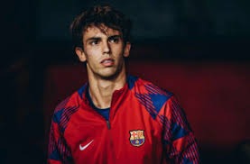 [流言板]TA：曼联称裁450人基于4年欧联计算；员工问万一进不了呢？50亮163回复